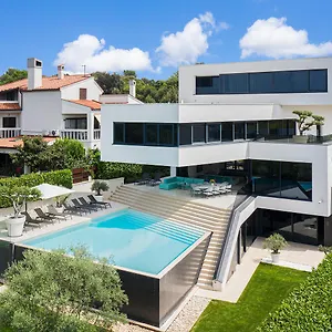 Lucy For 12 People Near Medulin With Heated Indoor Pool & Just 400 Meters From The Vila