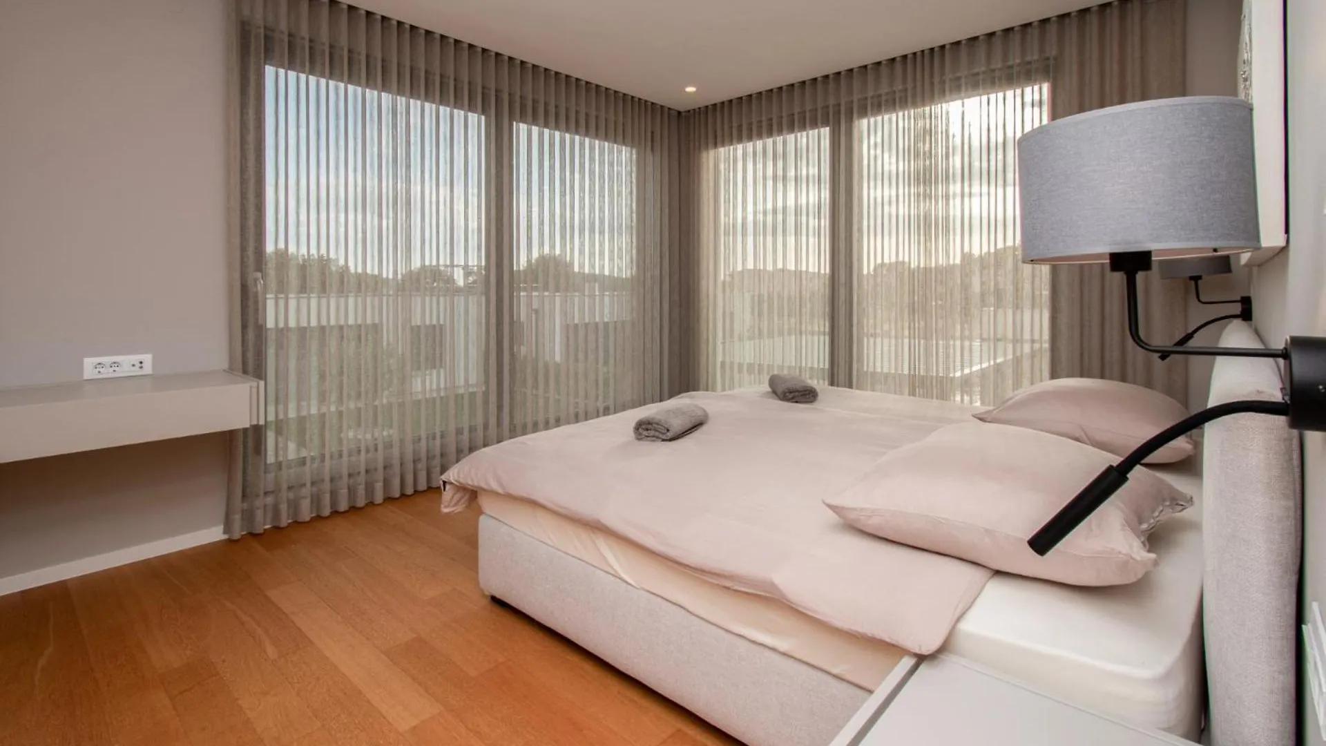 Designer Villa Luna Near The Sea In Volme , Pula Banjole