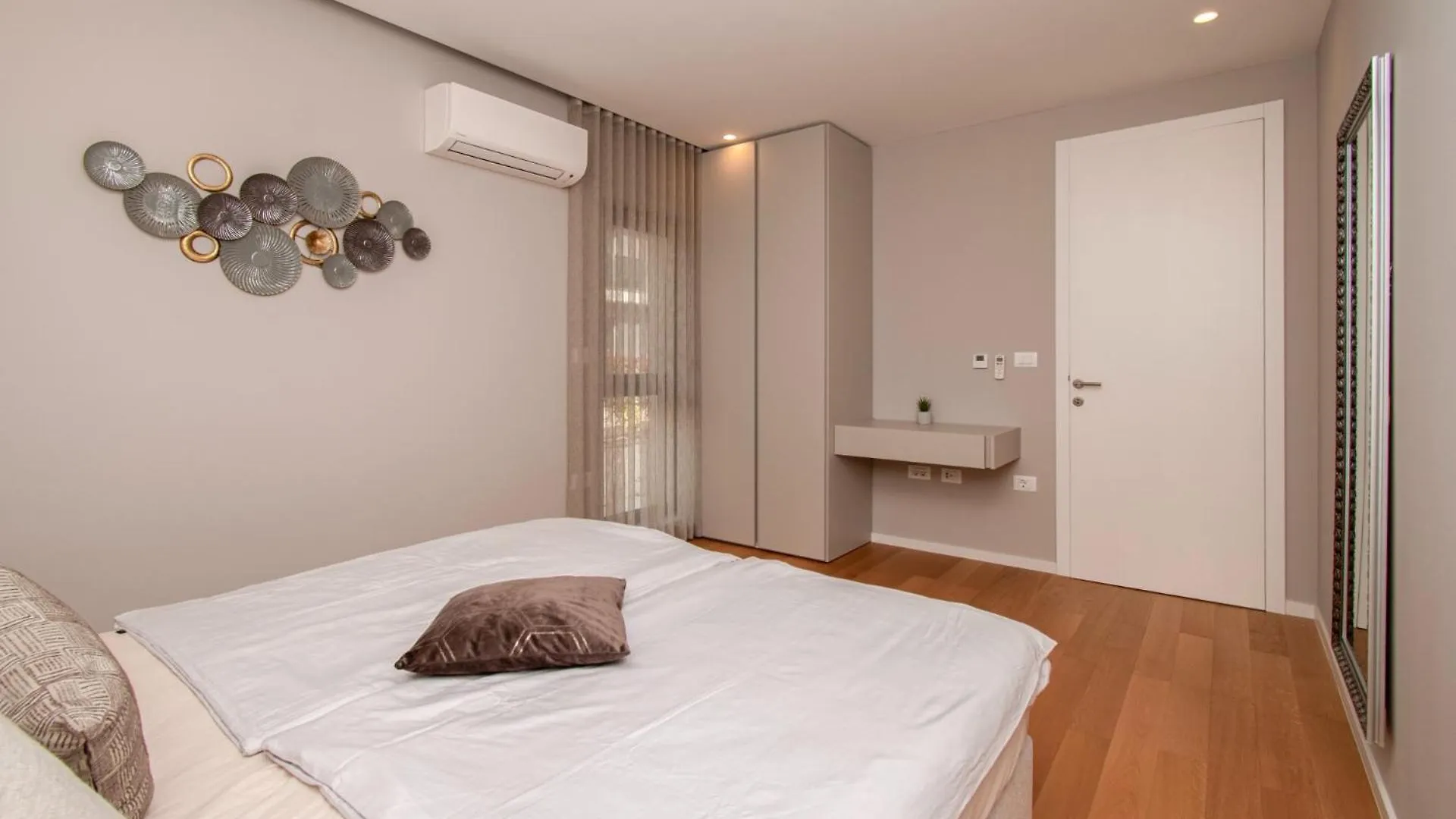 Designer Villa Luna Near The Sea In Volme , Pula Banjole Croatia