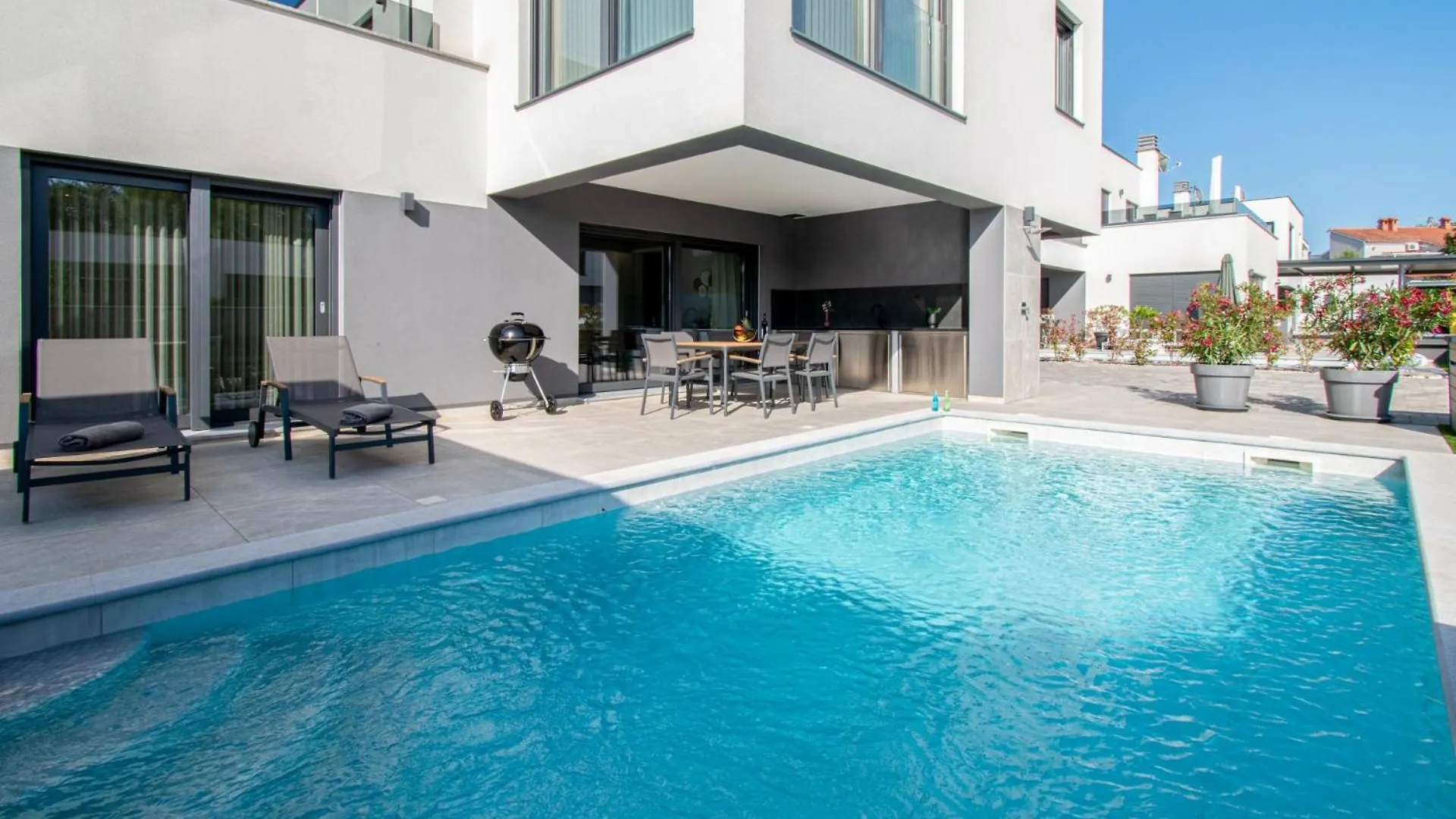 Designer Villa Luna Near The Sea In Volme , Pula Banjole