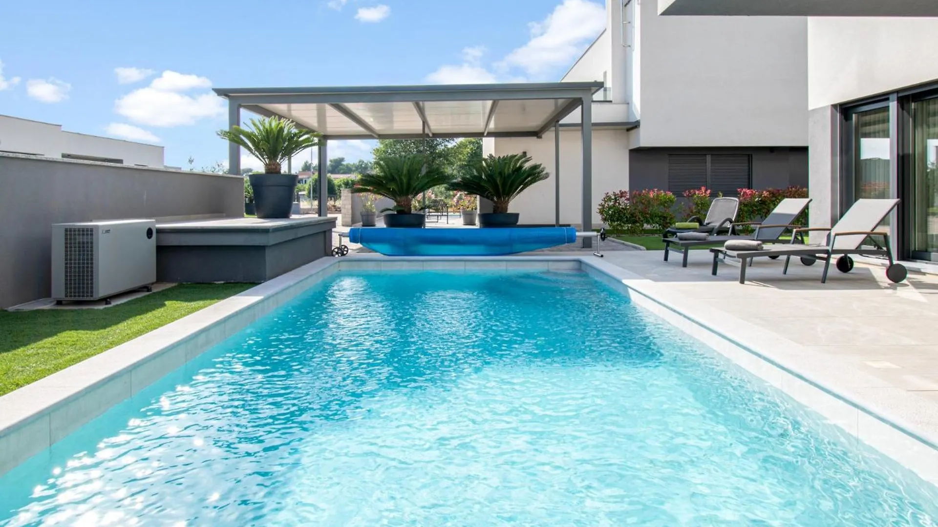 Designer Villa Luna Near The Sea In Volme , Pula Banjole