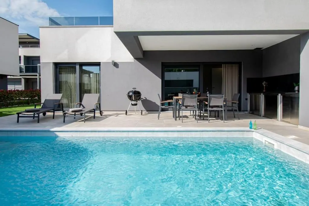 Designer Villa Luna Near The Sea In Volme , Pula Banjole 0*,